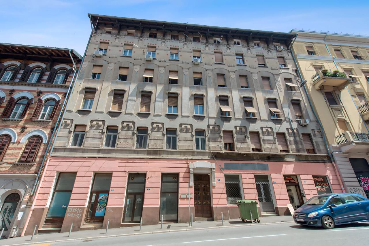 The Grand Mansion Residence On La Guardia Fiume Kültér fotó